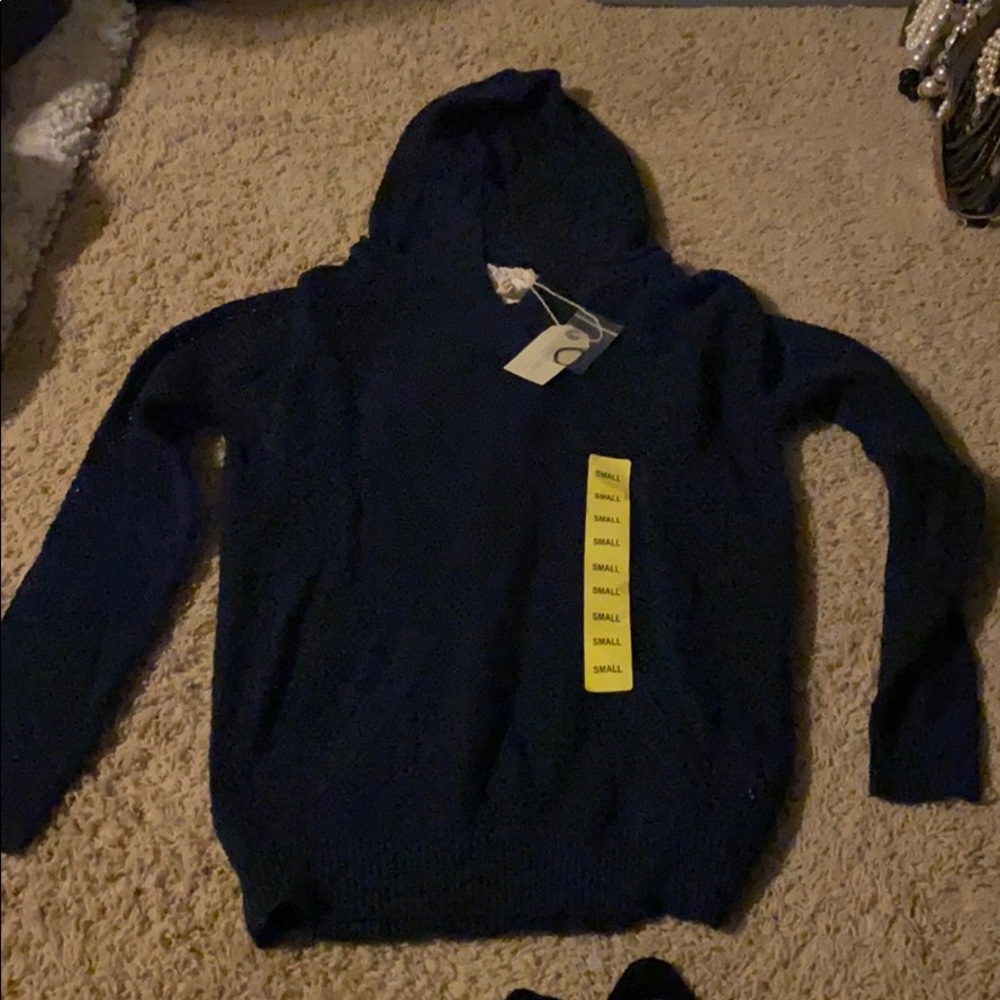NWT Shirt 469 hooded sweater